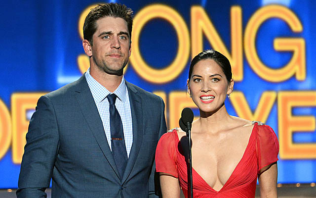 aaron-rodgers-olivia-munn.jpg