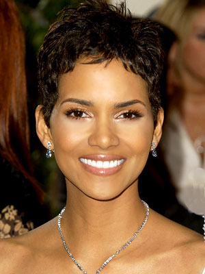 halle-berry-smile5.jpg