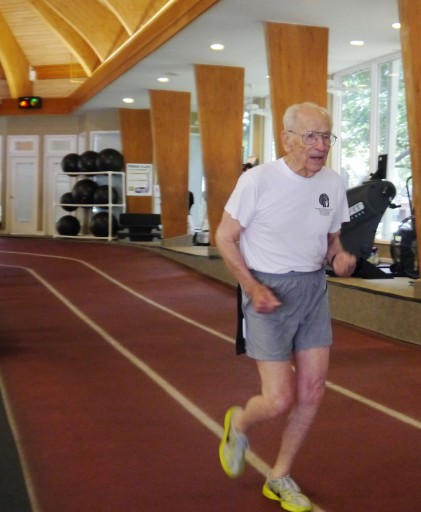 95-Year-Old-Runner_sham-421x512.jpg