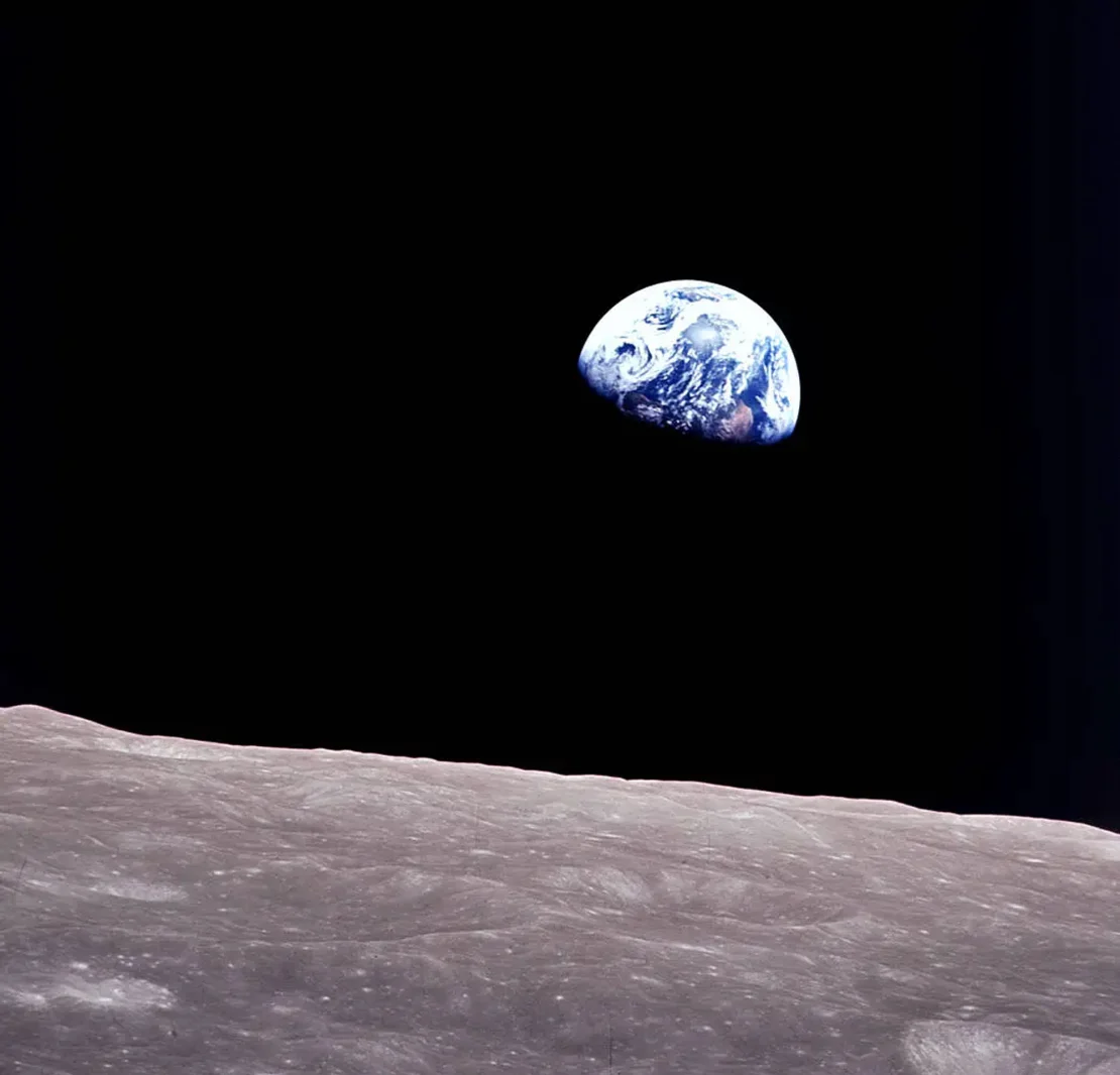 apollo08-earthrise.jpg