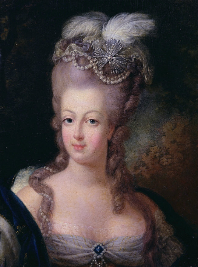 2-Marie-Antoinette-1775.jpg