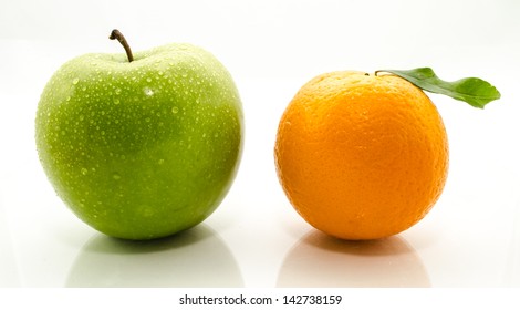 apples-oranges-fresh-garden-isolated-260nw-142738159.jpg