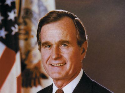 George-HW-Bush-1989.jpg