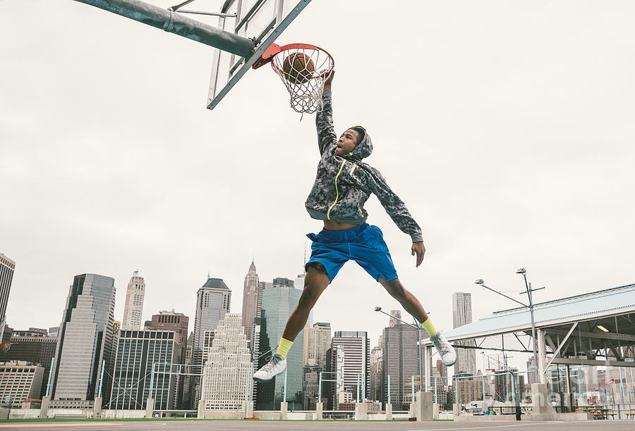 basketball-player-performing-slum-dunk-oneinchpunch.jpg