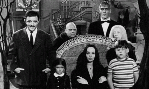 addams-family-family-picture.gif