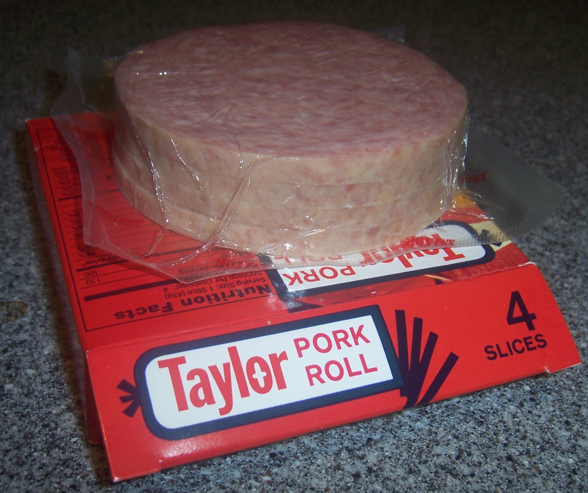Taylor_pork_roll_slices_on_pkg.JPG